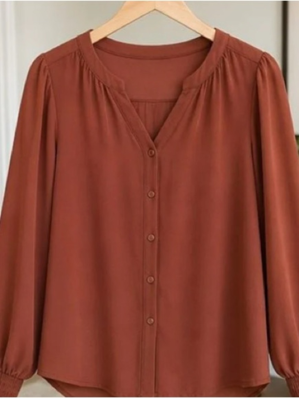 Womens Button-Front Long Sleeve Blouse - Rust